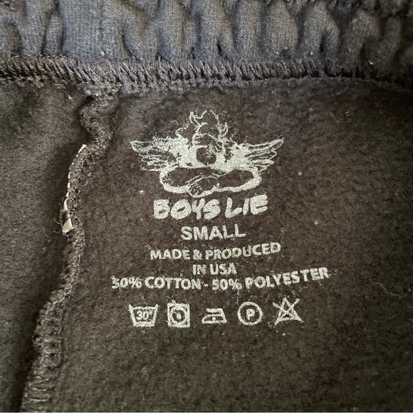 Boys Lie Read Me Cut Off Sweat Shorts Black Size Small - Picture 6 of 9